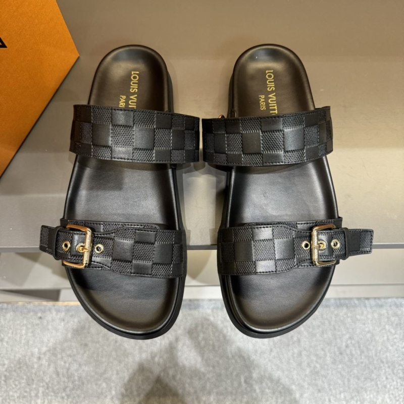 ch**an D*or slippers